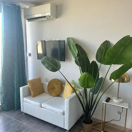 Naturiste Cap D'agde Heliopolis C 39