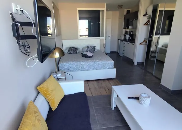 Naturiste Cap D'agde Heliopolis C 39 * Agde